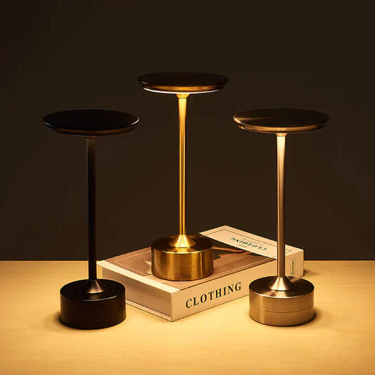 Lampe LED sans fil au design élégant et tactile